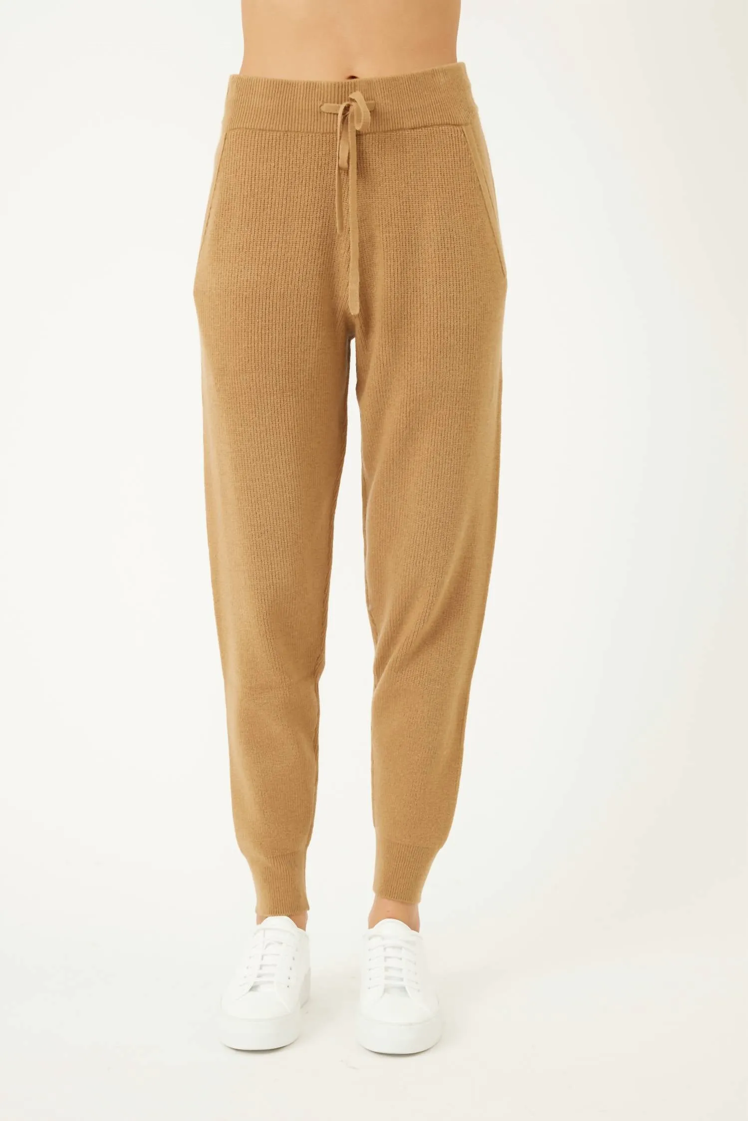 Bailey Jogger In Camel