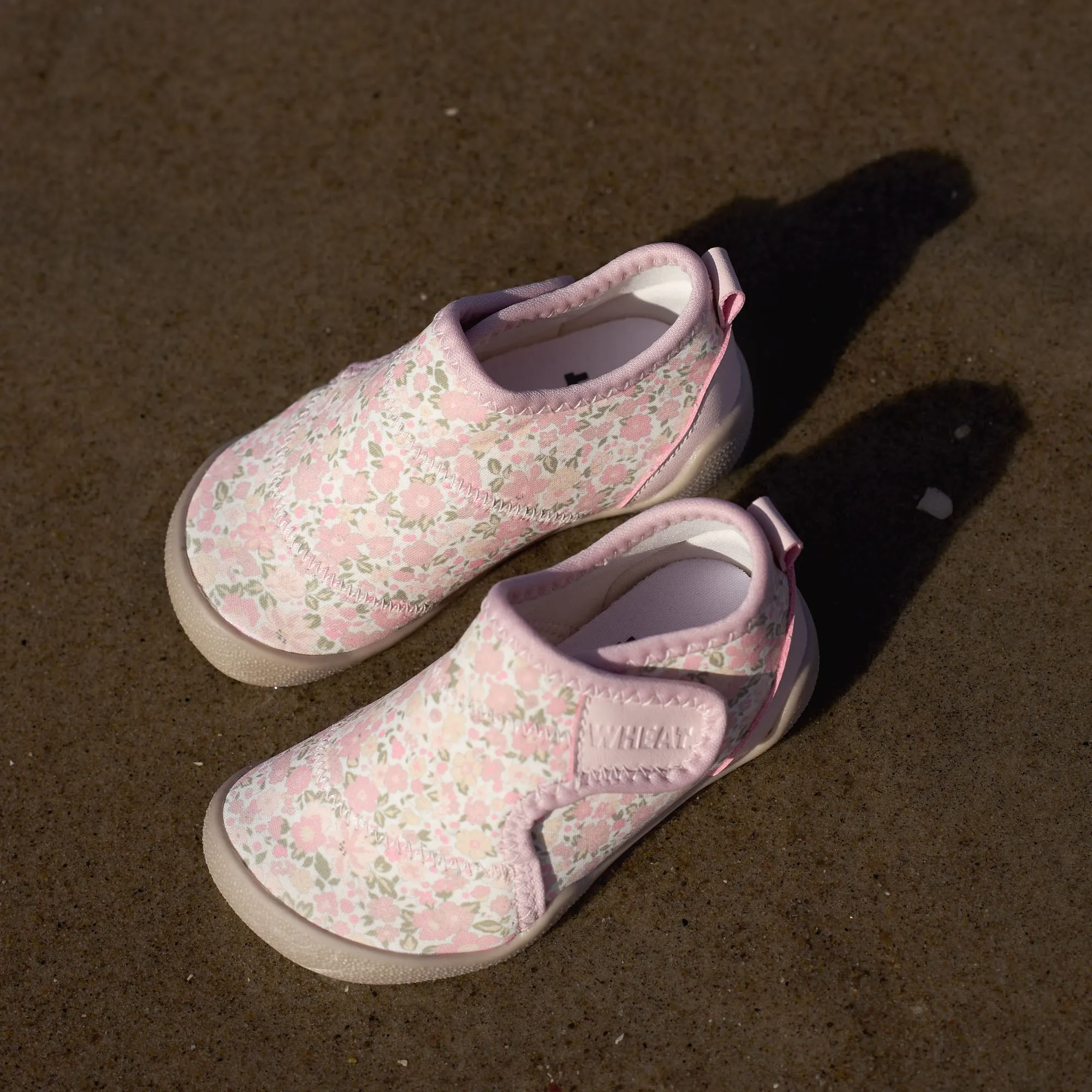 Beach Shoe Shawn - ivory flower meadow
