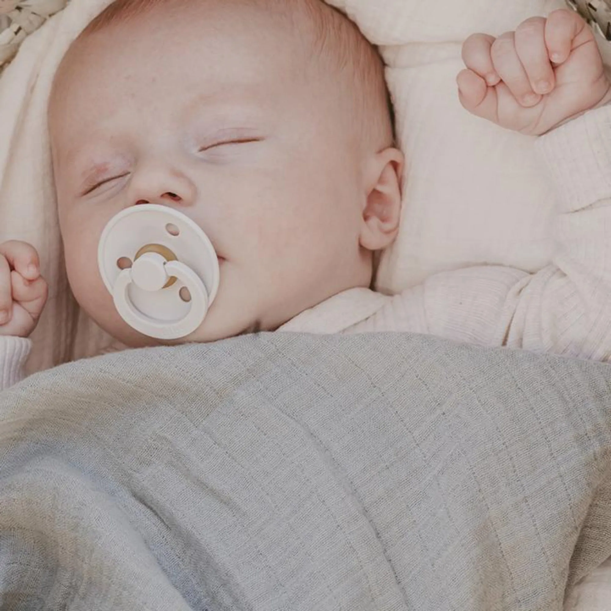 BIBS Cuddle Swaddle - Blush
