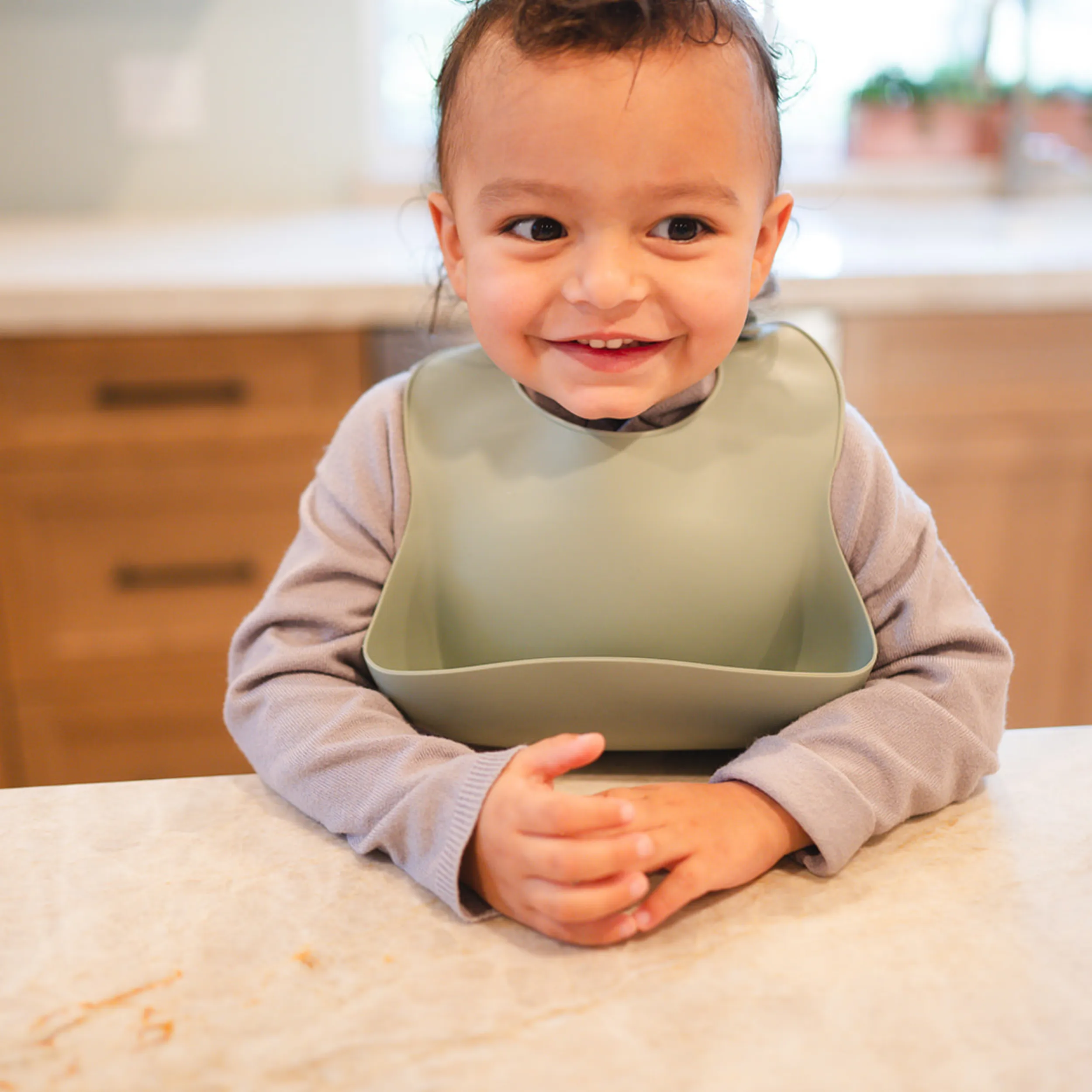 Blush Silicone Baby Bib Babykids_Babeehive-Goods