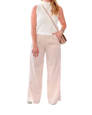 Debi Pant In Natural
