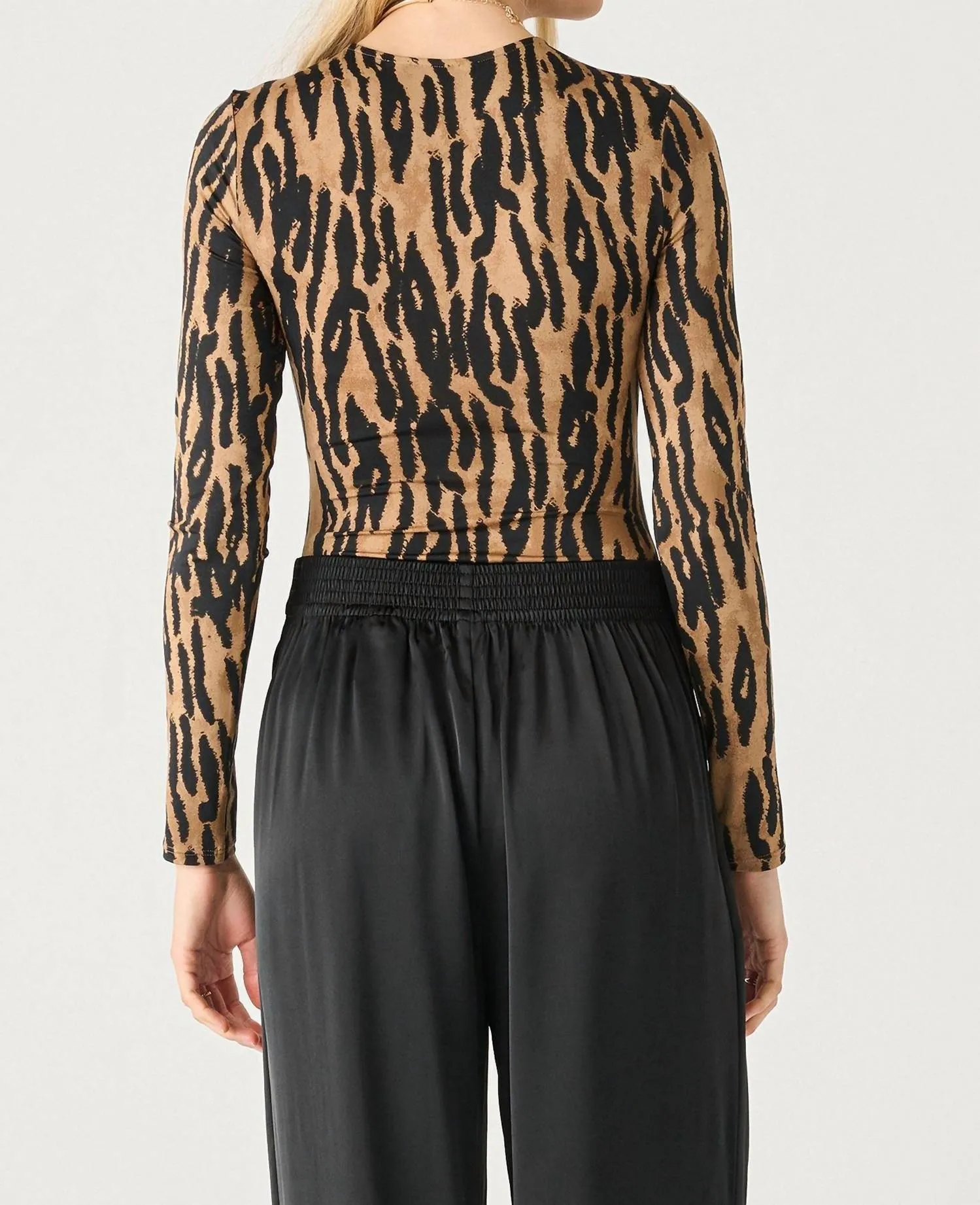 Long Sleeve Crewneck Bodysuit In Black/brown Animal Print
