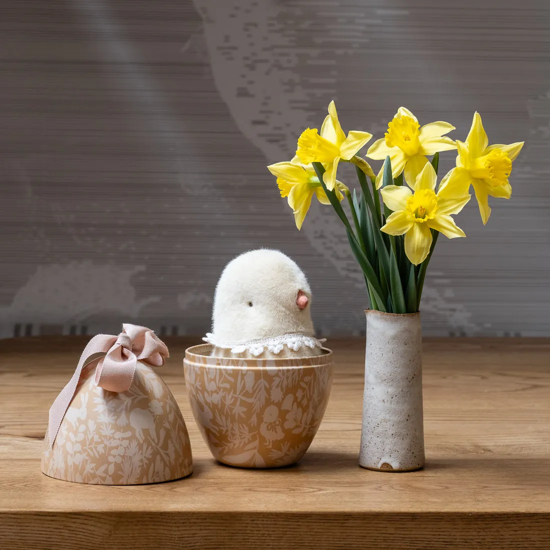 Maileg Easter egg with chicken