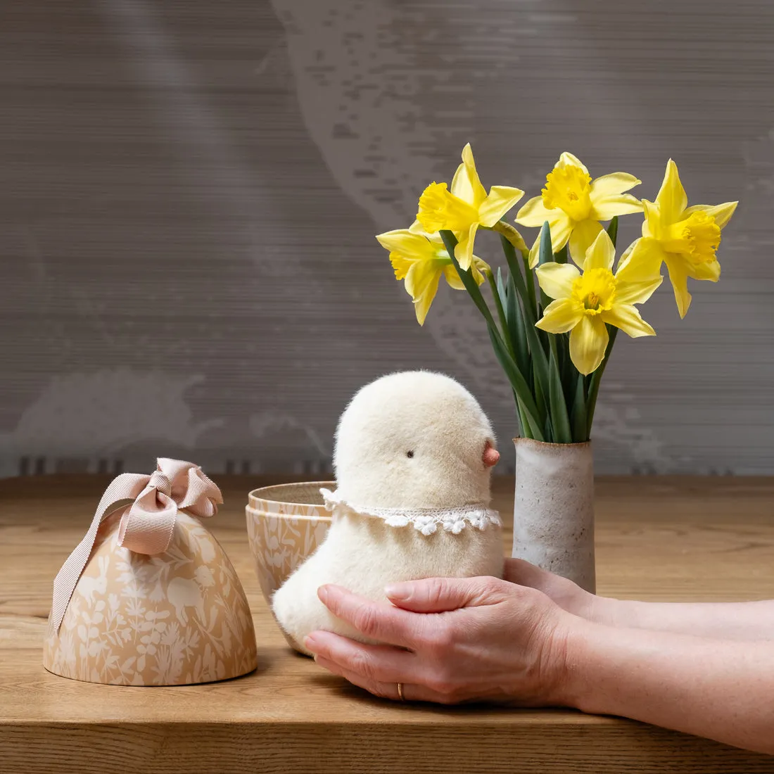 Maileg Easter egg with chicken
