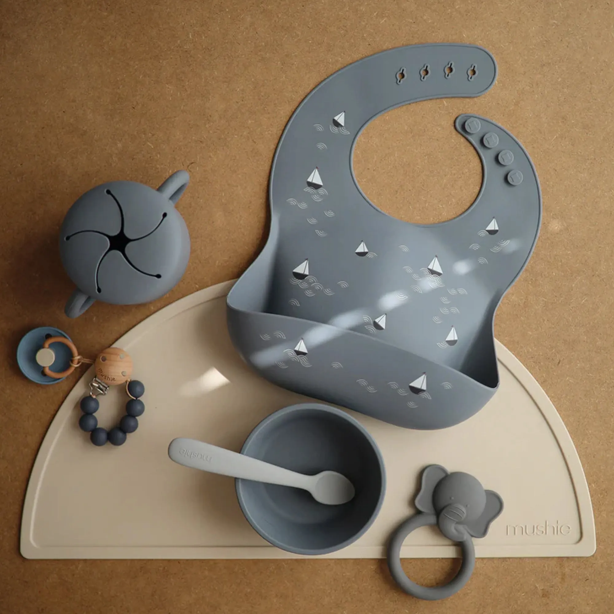 MUSHIE Silicone Baby Bib - Boats