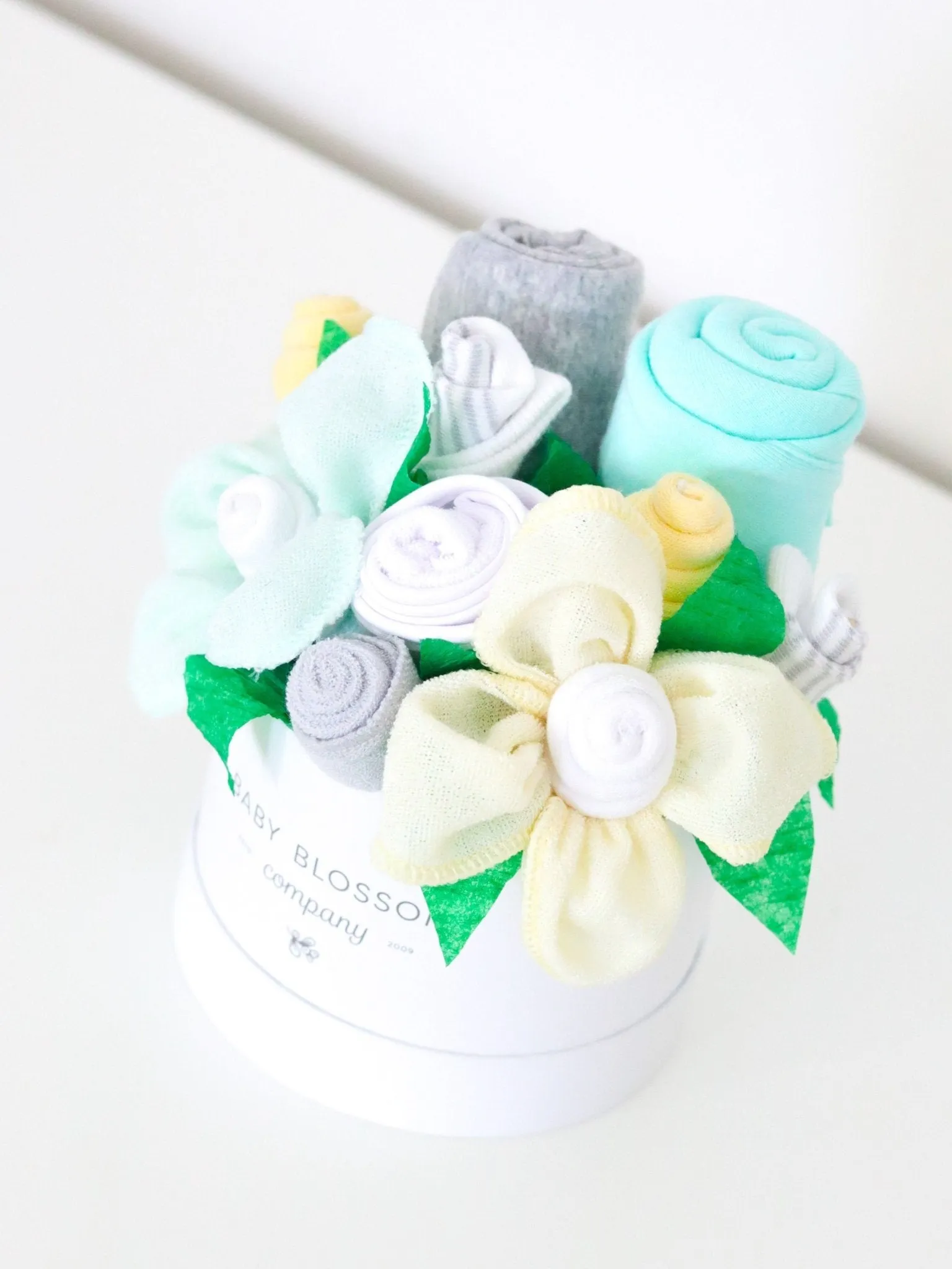Neutral Hatbox Bouquet - Petite Babykids_Baby-Blossom-Company
