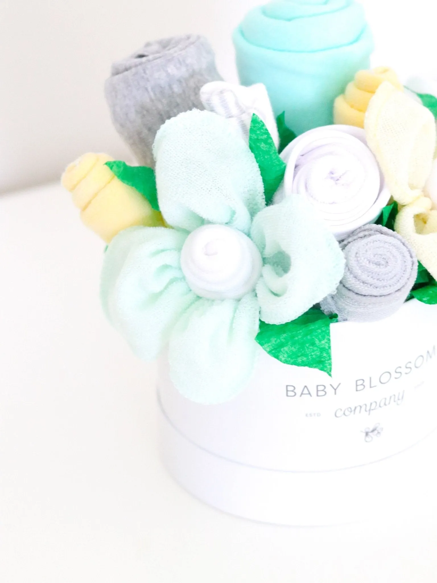 Neutral Hatbox Bouquet - Petite Babykids_Baby-Blossom-Company