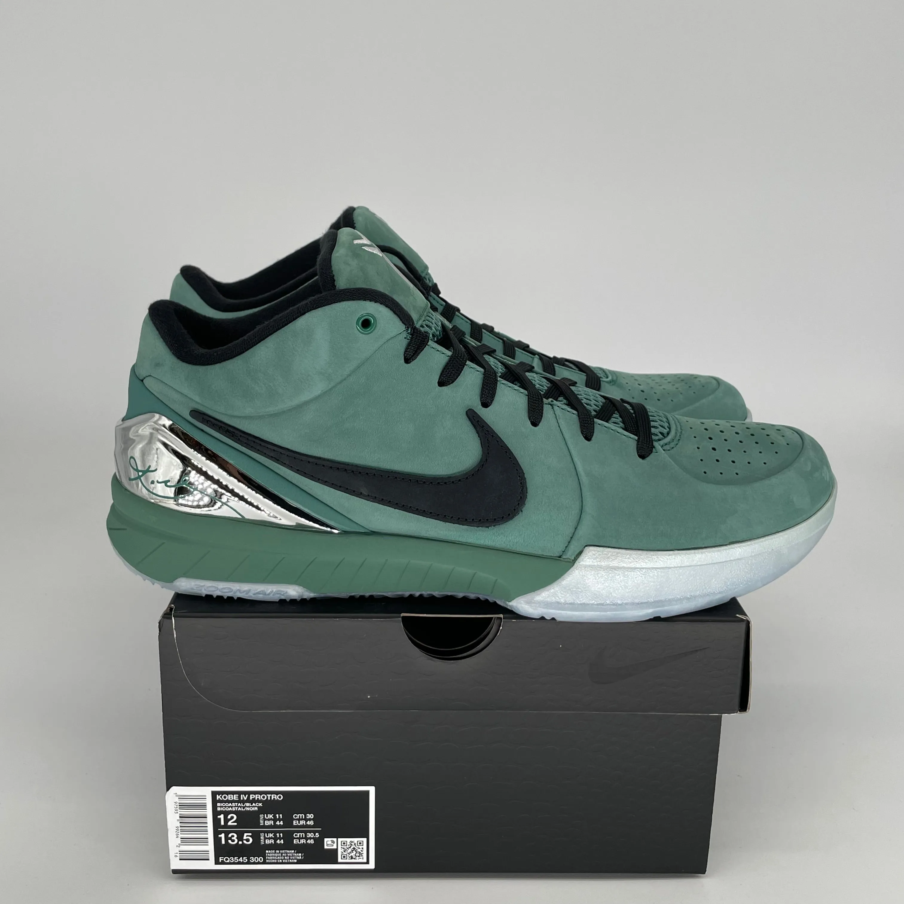 NIKE KOBE 4 PROTRO GIRL DAD SIZE 12 FQ3545-300