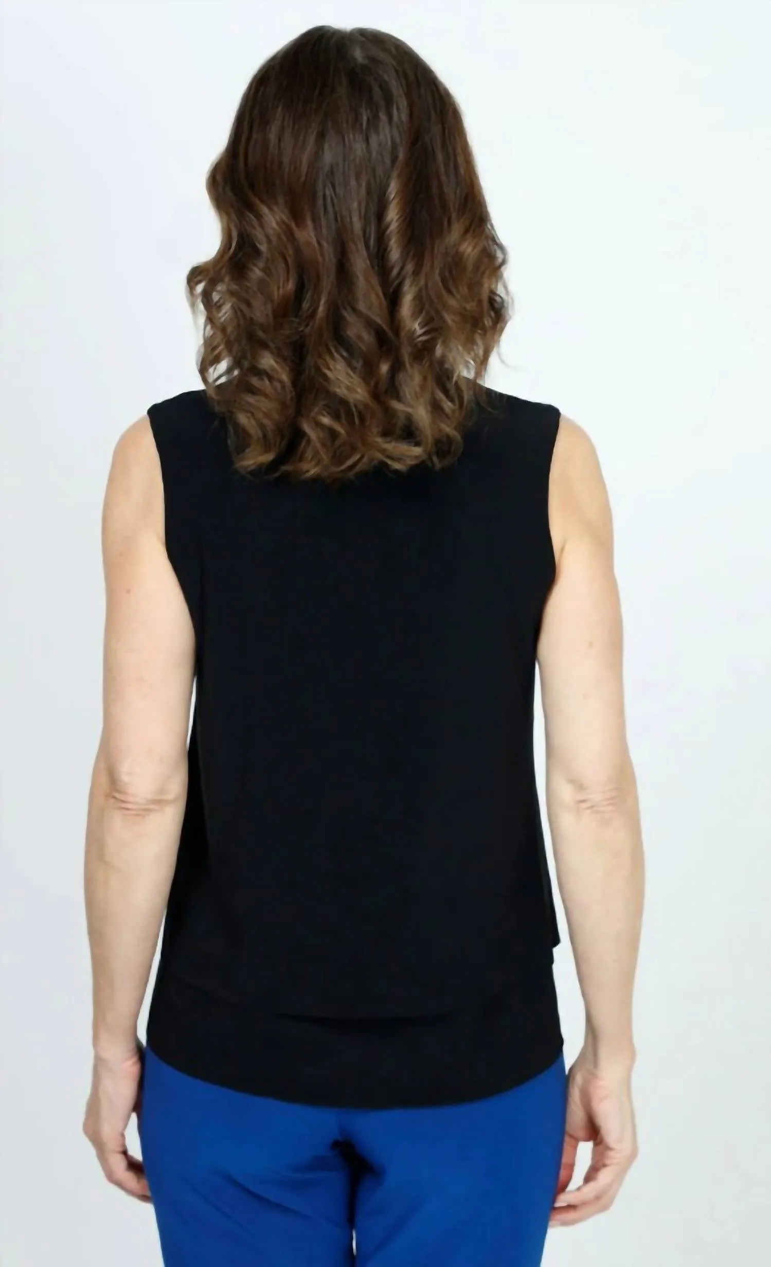 Sleeveless Shell Top In Black
