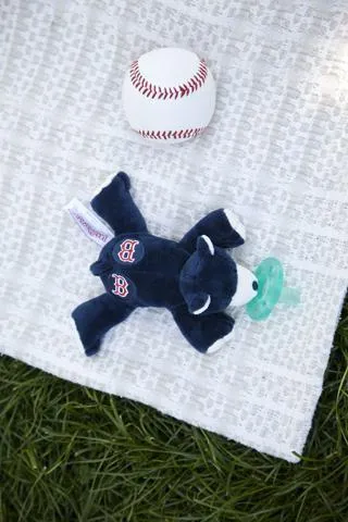 Wubbanub Pacifier Boston Red Sox
